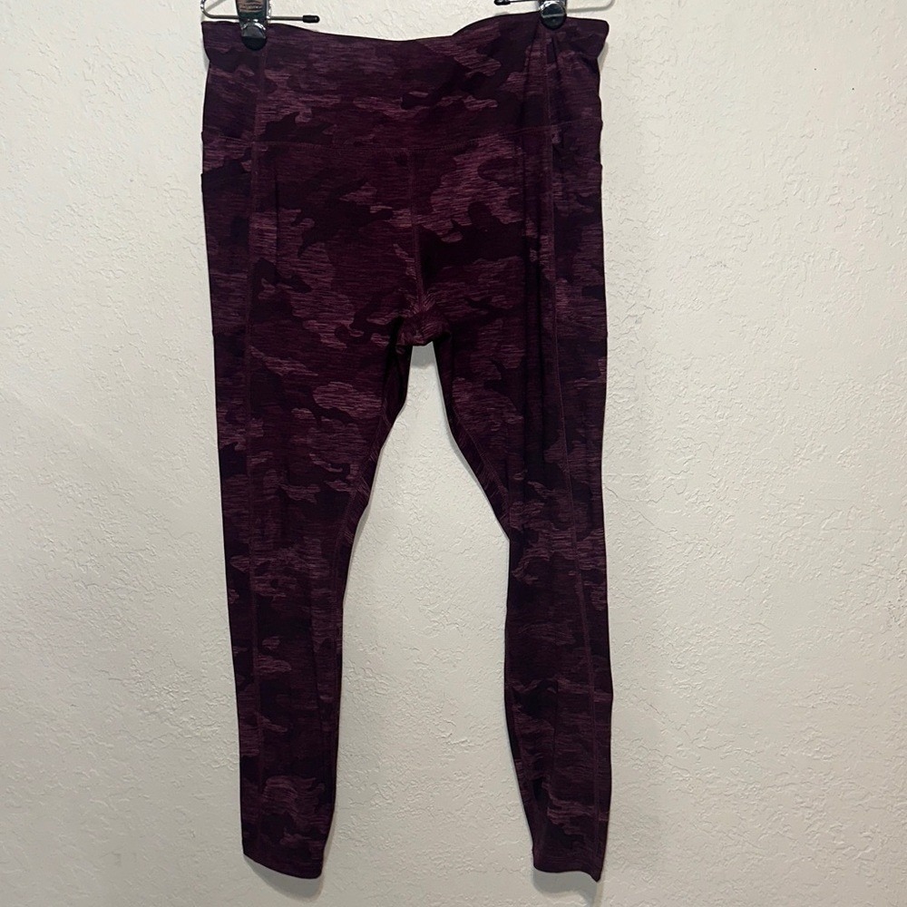 Avia Womens XL Purple Camo High Waisted Activewear Leggings with Pockets RN52469